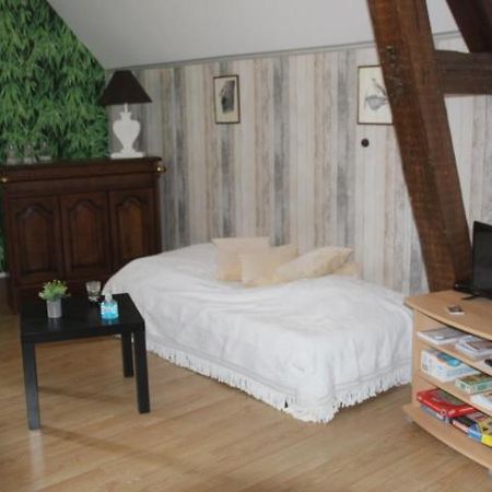 Suite dans les dépendances du Château Agonges Esterno foto